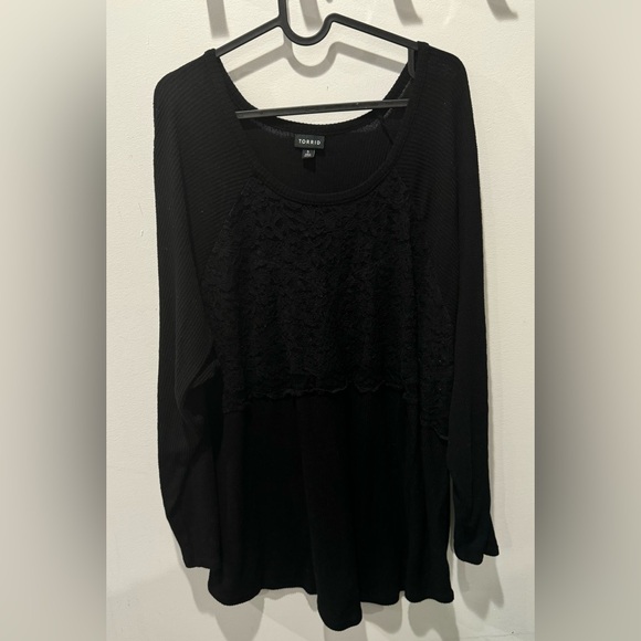 3/$20 Torrid Black Long Sleeve top with lace detail - Picture 2 of 6